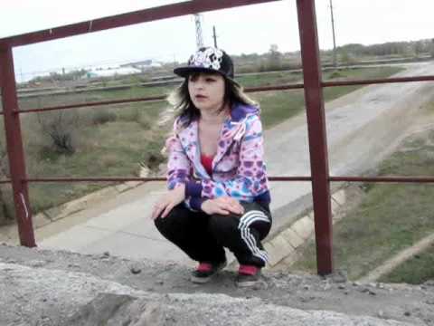 Видео: женский рэп не для слабонервных (Лирика Лисаковск)