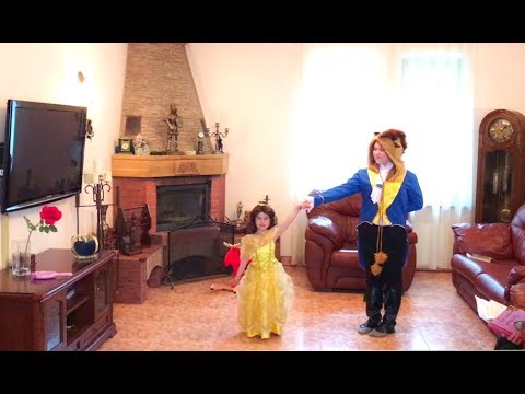 Видео: "Красавица и чудовище", домашний спектакль