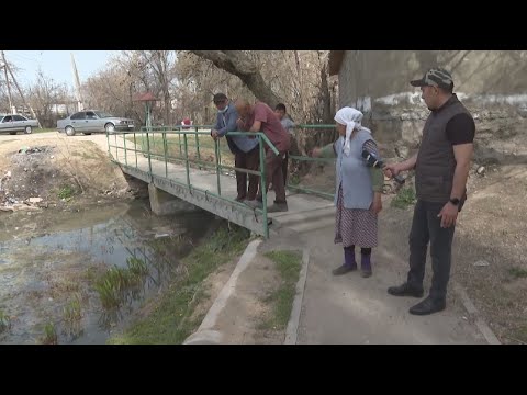 Видео: Жуалы ауданында иістенген су өзенге құйылып жатыр