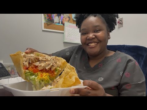 Видео: Салат из жареной курицы в ракушке на обед всем