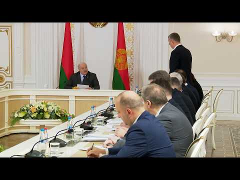 Видео: Лукашенко: У меня нет мобильного телефона – но я как-то живу! // Про "Орешник", ВНС и спецслужбы