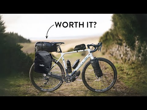 Видео: Обзор Tailfin: тестирование AeroPack, суперлегких велосумок и сумки Top Tube Flip