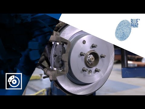 Видео: [RU] Замена задних тормозных колодок и дисков Land Rover Discovery 4