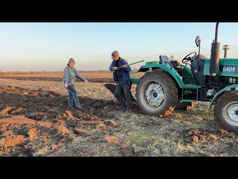 Видео: Важка оранка цілини, плуг 2/30. Рівненщина!