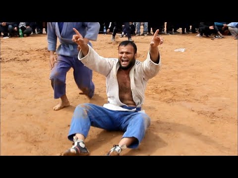 Видео: ДЕЕВ 😂 ГУШТИН  ДАР НОҲИЯИ ДАНҒАРА ТАМОШО КАДА КАЙФ КНЕН