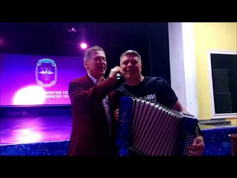 Видео: Народное творчество Михаила Михайлова с Иваном Гранковым.