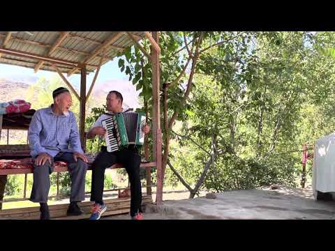 Видео: "Көздөрүң менен коштошуу" || Рахман Колдошов ырдайт