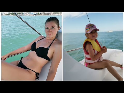Видео: ВЛОГ 18.06.23 ПРОГУЛКА НА КАТАМАРАНЕ/ЦЕНЫ В ЛАЗАРЕВСКОМ 2023