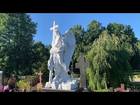 Видео: Троекуровское кладбище.  🪦Захоронения знаменитых людей.