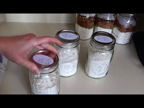 Видео: 9 простых смесей для кладовой: влажные и сухие, которые можно приготовить дома, чтобы сэкономить ...