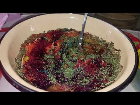 Видео: Корм для гуппи и не только...  МЕГА овощной, витаминный омлет для аквариумных рыбок!