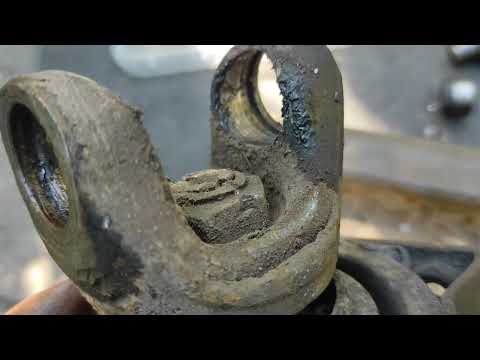 Видео: Замена хрестовинок и подвесного подшипника Ваз 2105