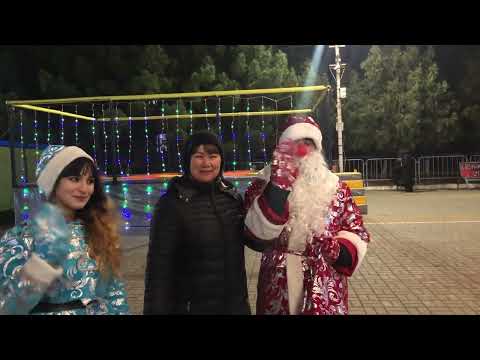 Видео: 🌟 Новогодняя елка и прогулка по городу Каспийск.