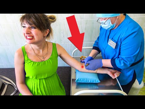 Видео: Лена в БОЛЬНИЦЕ  БОИТЬСЯ ВРАЧЕЙ! Крейзи лайф