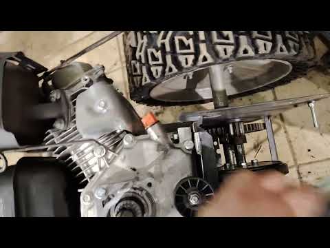 Видео: Ремонт снегоуборщика Daewoo