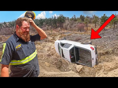 Видео: Как вы от этого оторвались... Ford перевернулся 4 раза!