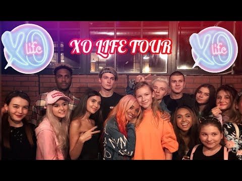 Видео: XO LIFE TOUR Москва// Я знакома с Мари Сенн уже давно?!//Герман признался в любви Мари Сенн ♥️
