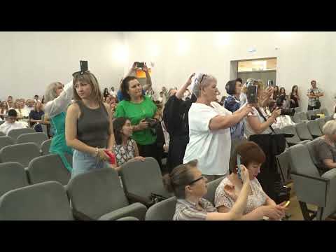 Видео: Церемония выдачи аттестатов 9 К кадетскому классу