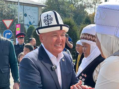 Видео: ОШ мэри ТАЛКАЛАНган ТЕПКИЧке ГРАНИТ басып ҮСТҮН жабып ГҮЛ кылып САЛЫП ОШту МРАМОР шаар КЫЛАБЫЗ деди
