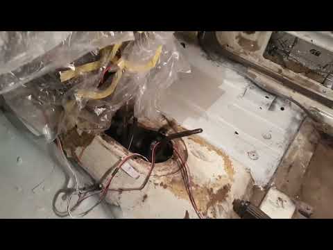 Видео: Восстановление салона Нива ВАЗ 21213 Тайга (часть 1)