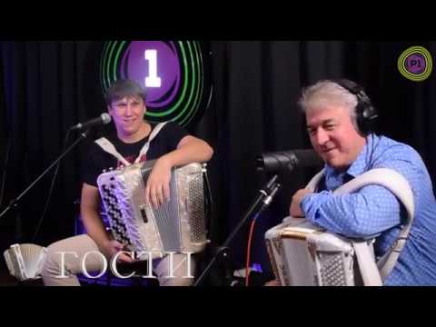 Видео: Группа «Нормальная песня» в авторской программе Валерия Сёмина «Гости» на Радио 1