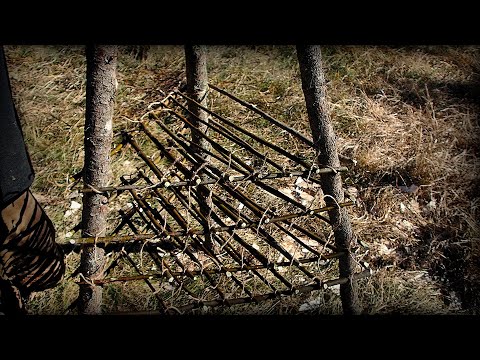 Видео: Жизнь лесоруба: создание коптильни для мяса