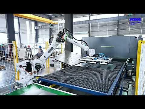 Видео: Волоконный лазерный станок для резки с роботизированной системой загрузки и разгрузки ULE4020-6KW