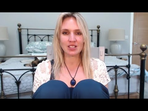 Видео: Лиза Кернз: Игры личности (русский синхронный перевод)