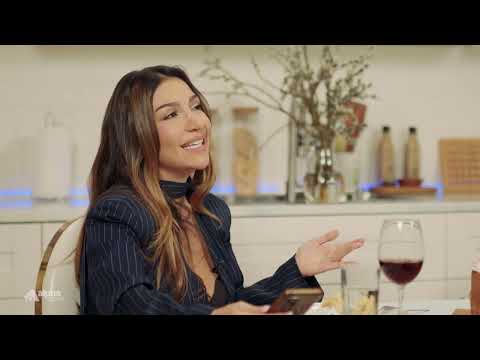 Видео: Арпи Абкарян в гостях у Гаяне Бреиова на Святую Пасху | Интервью