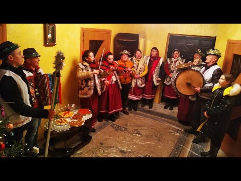 Видео: Закарпатський Вертеп Колядує на Святий Вечір