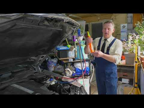 Видео: Поиск утечки автомобильного кондиционера #Mercedes Benz. Finding car air conditioner leak #泄漏测试