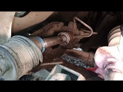 Видео: Потекла рулевая рейка. Устраняю последствия попадания влаги под пыльник рулевой рейки.