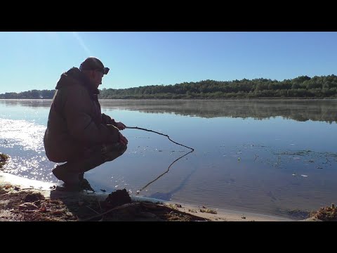 Видео: Рыбак ловил рыбу А ПОЙМАЛ НЕ ТОЛЬКО РЫБУ! Рыбалка на Оке город МУРОМ!