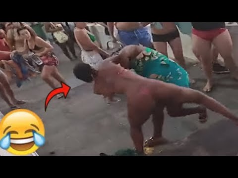 Видео: Самые смешные фейлы, которые вы увидите за всю неделю 🤣 Лучшие клипы 2025 года