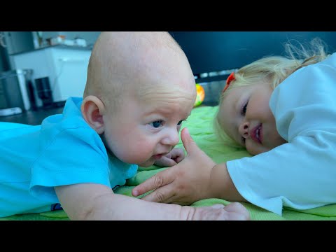 Видео: У НАОМИ ТЕМПЕРАТУРА, ЗАБОЛЕЕТ ЛИ ДЭВИД?