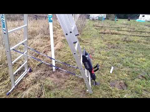 Видео: Забивка стоек забора отбойным молотком