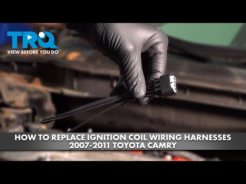 Видео: Как заменить жгуты проводов катушки зажигания Toyota Camry 2007-2011