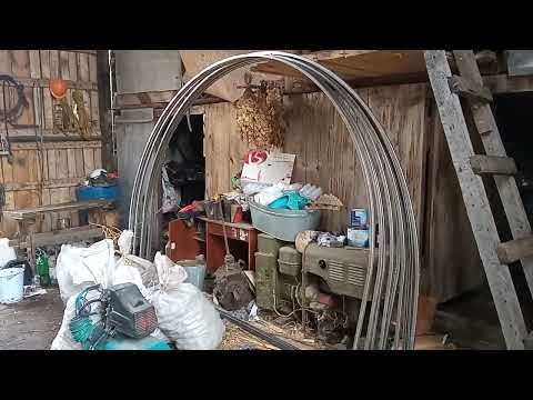 Видео: Как правильно согнуть трубу под теплицу.