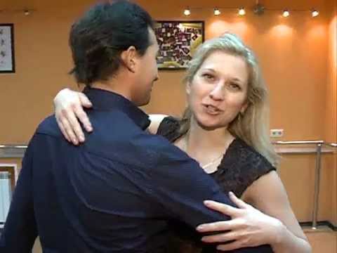 Видео: Учимся танцевать бачату с нуля