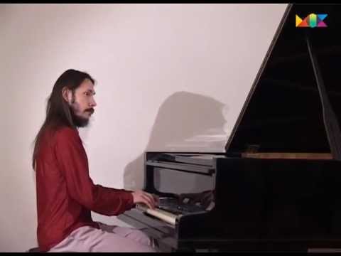 Видео: Федор Амиров. Б.Барток. 14 багателей.