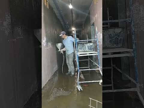 Видео: Подготовка бетонных стен под штукатурку цементно-известковую.