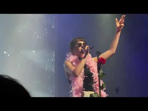 Видео: ЛУНА - Поцелуи ; Москва ( live 14.02.2020 1930 Moscow)