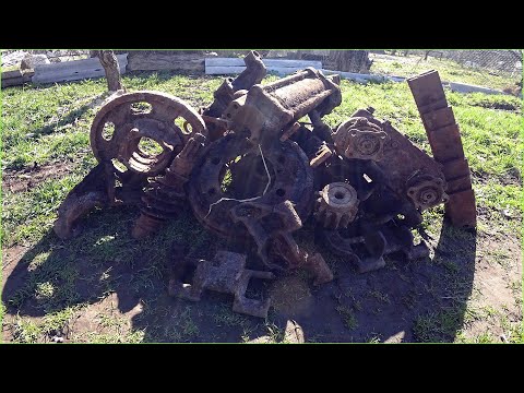 Видео: Вот это удача! Нашли в лесу тракторную стоянку! У Светы, что не сигнал, то обалденная находка!!!