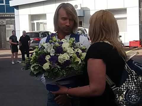 Видео: Олег Винник ( встреча с фангруппой Многосчастьевск)