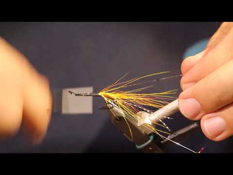 Видео: Молчаливый вязальщик. Видео вязания мушки Cascade