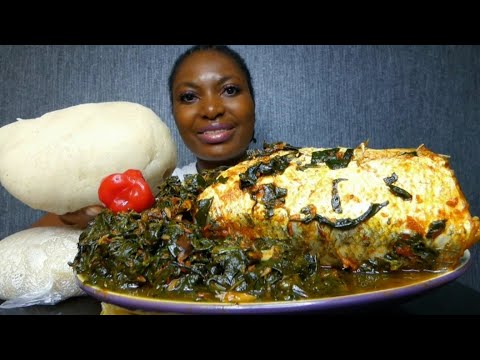 Видео: Готовь и ешь со мной суп из шпината с маниокой фуфу