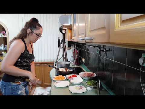 Видео: ✅ Курица с грибами в сметанном соусе | Быстрый и вкусный ужин