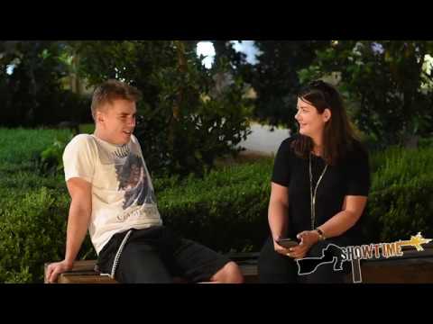 Видео: Без Маски: Доктор Шелдон