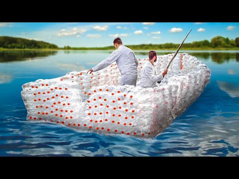 Видео: ОГРОМНАЯ ЛОДКА ИЗ 2000 БУТЫЛОК - СПЛАВ ПО ГОРНОЙ РЕКЕ!