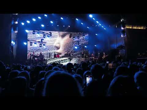 Видео: Максим Фадеев - Танцы на стеклах (live in Kurgan 2025)